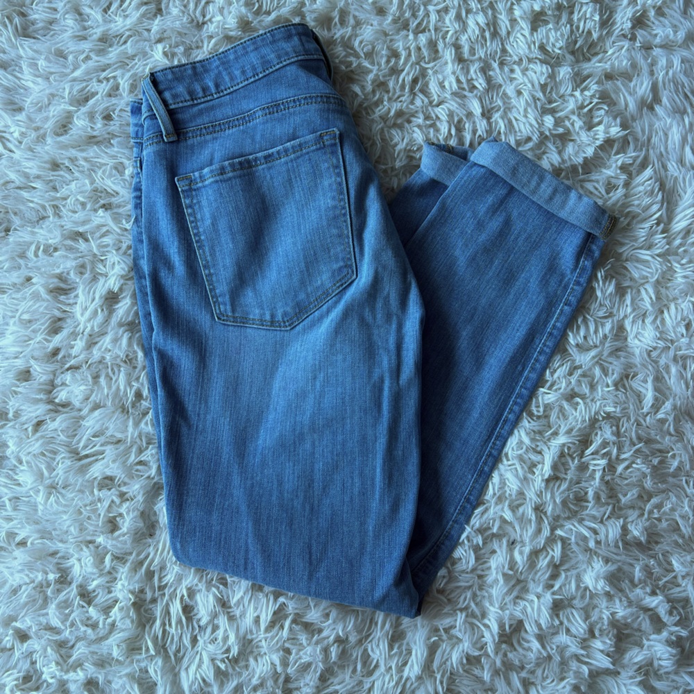 Light wash loft skinny crop jeans
